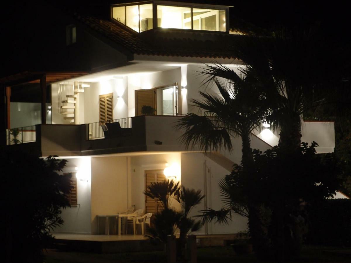Sulle Tracce Di Montalbano Villa Рагуза Екстериор снимка